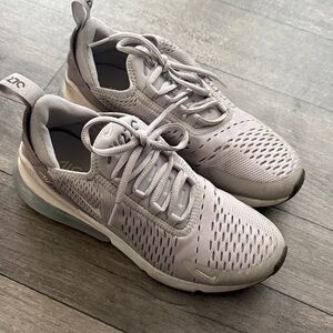 Nike Light Gray Max 270